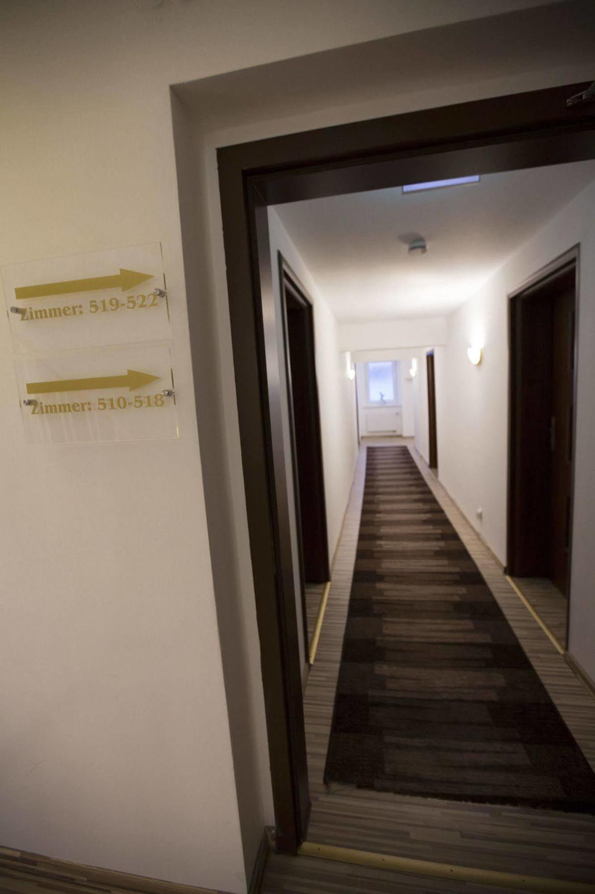 As Hotel Gottinga Esterno foto